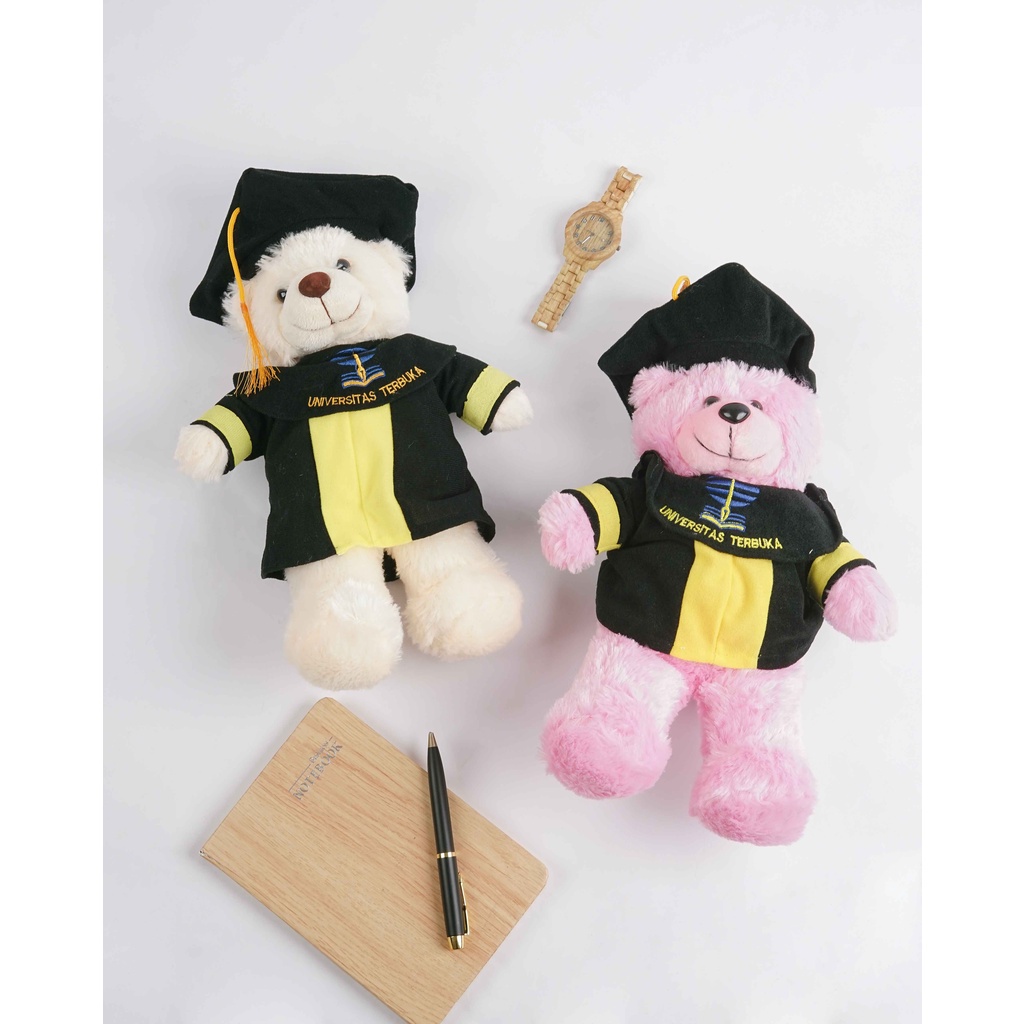 Boneka Wisuda Universitas Terbuka