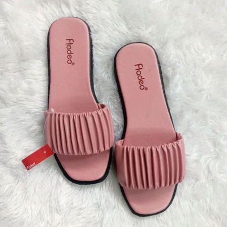 Sandal Slop wanita model kerut