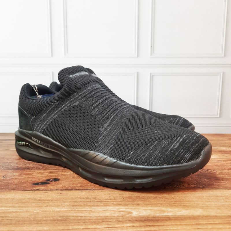 SKECHERS ARCH FIT ULTRA/SEPATU SKECHERS ARCH FIT/SKECHERS PRIA/SEPATU LAKI