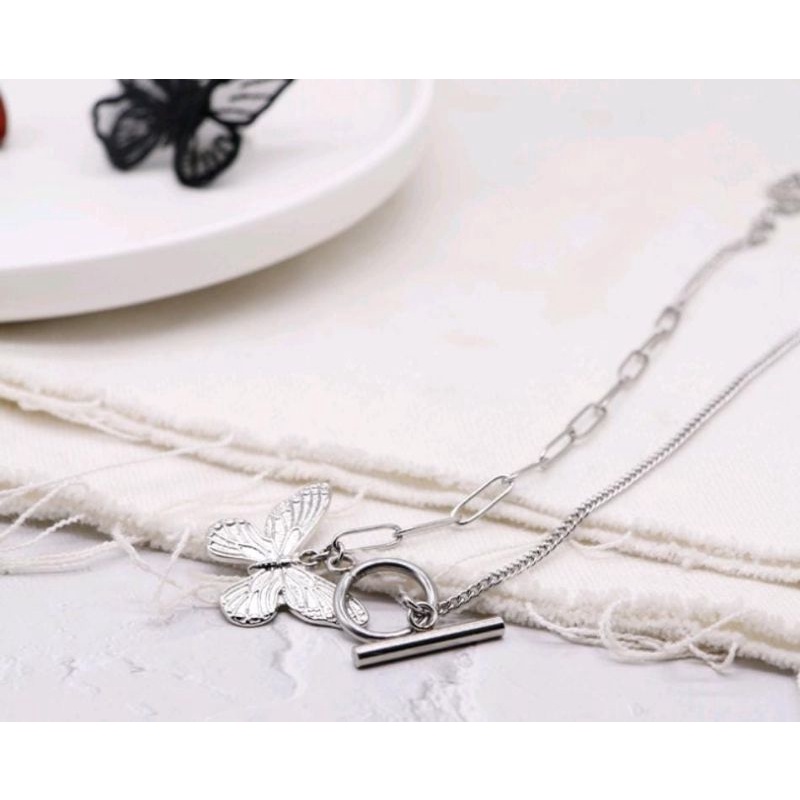 FerenHongXia 1pc Kalung Liontin Kupu-Kupu Bahan Stainless Steel Gaya Vintage