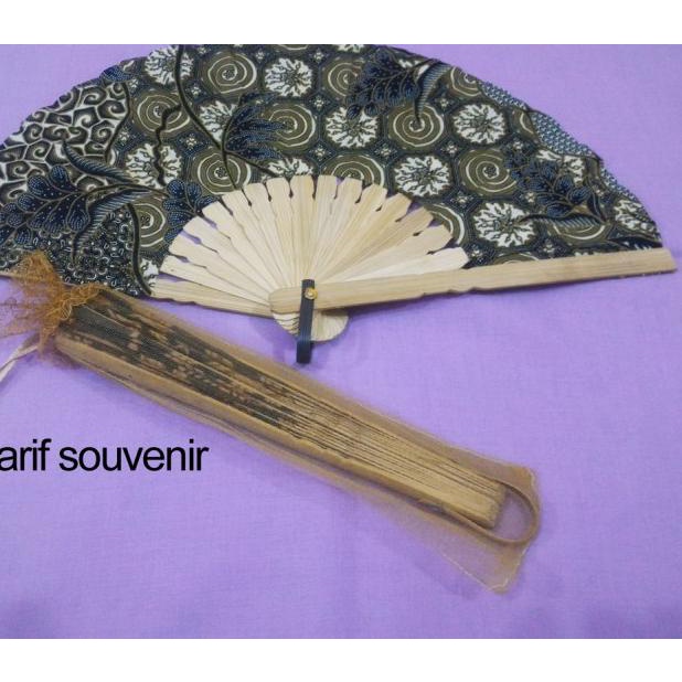 Souvenir pernikahan kipas batik jumbo + tile