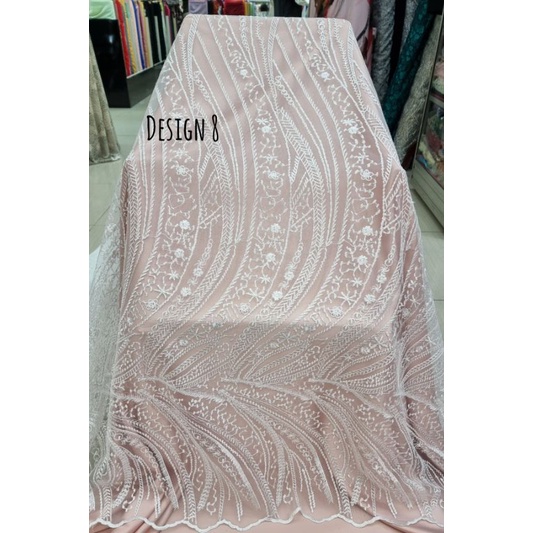 Tille Payet Bordir Putih Baju Akad