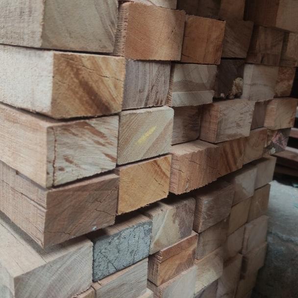 Jual Beam Balok Kayu Bengkirai Batangan Serbaguna 4x6 - 300 | Shopee ...