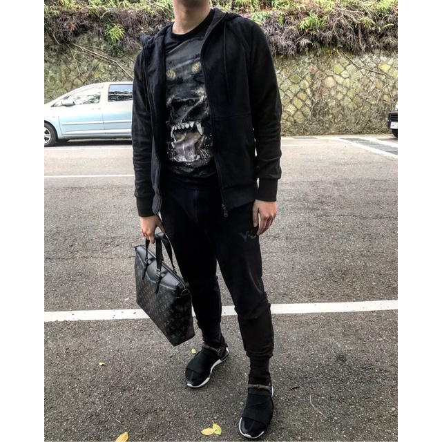 Louis Vuitton LV Louis Vuitton classic old flower black briefcase handbag can be carried on the side