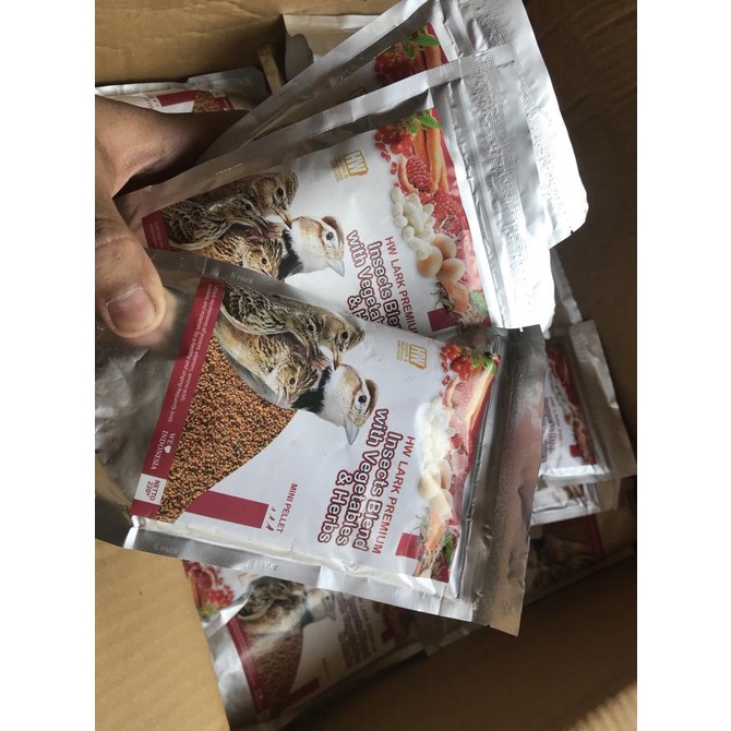 HW LARK PREMIUM PAKAN BRANJANGAN