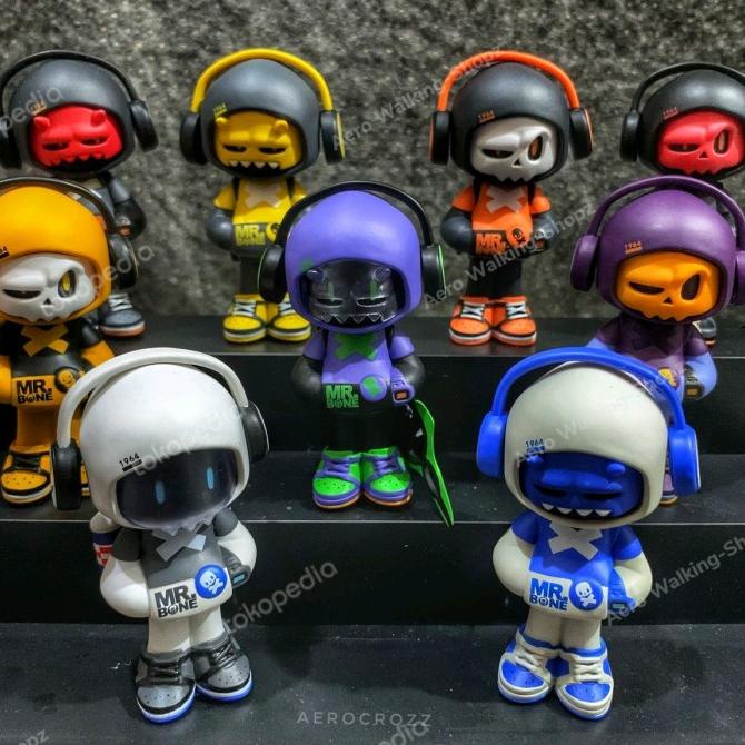 MR.BONE / MR BONE GAME MAN 8cm BLINDBOX / BLIND BOX random set 8pcs