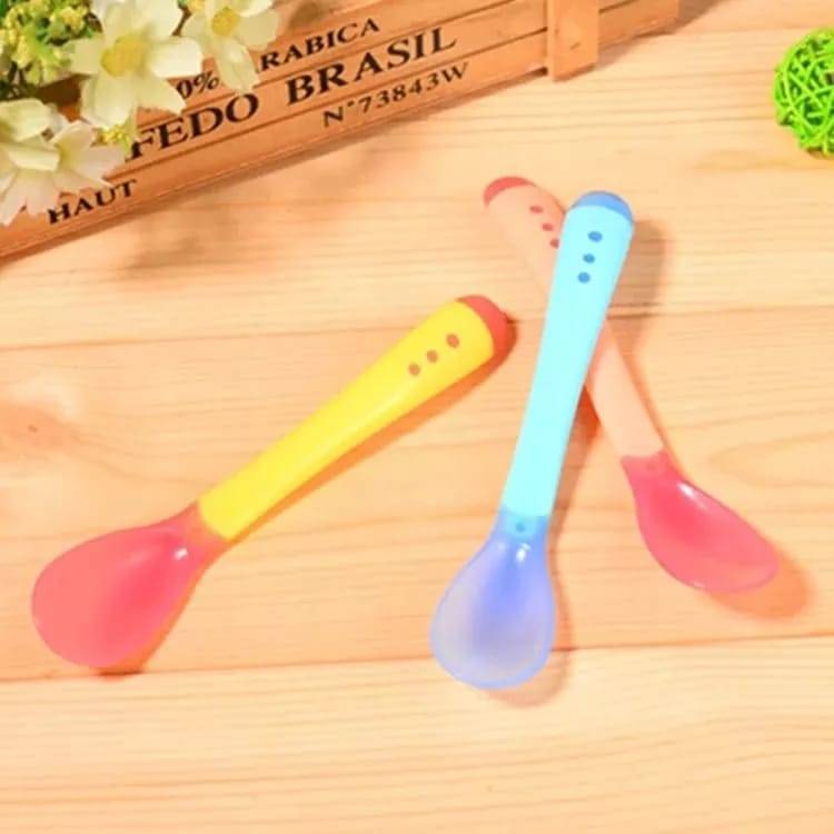 SENDOK MAKAN BAYI SENSOR SUHU PANAS / SENDOK BAYI ALAT MAKAN SILIKON / BABY SPOON Belum Ada Penilaian 0 Terjual