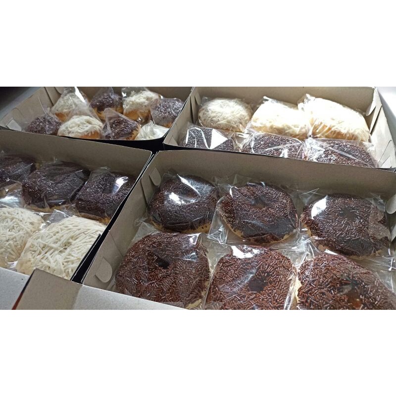 

Donat Kentang (Dontang) Aledio Donat Murah No pengawet Donat empuk