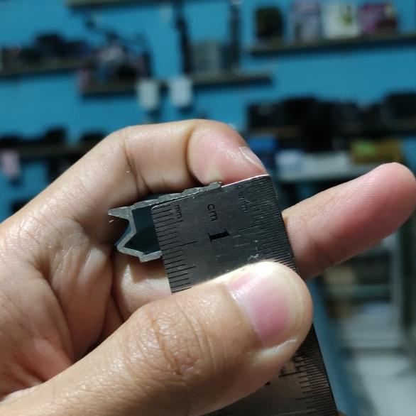 Siku Aluminium Lis M / LIS U Aluminium Hardcase Panjang 3 meter Import