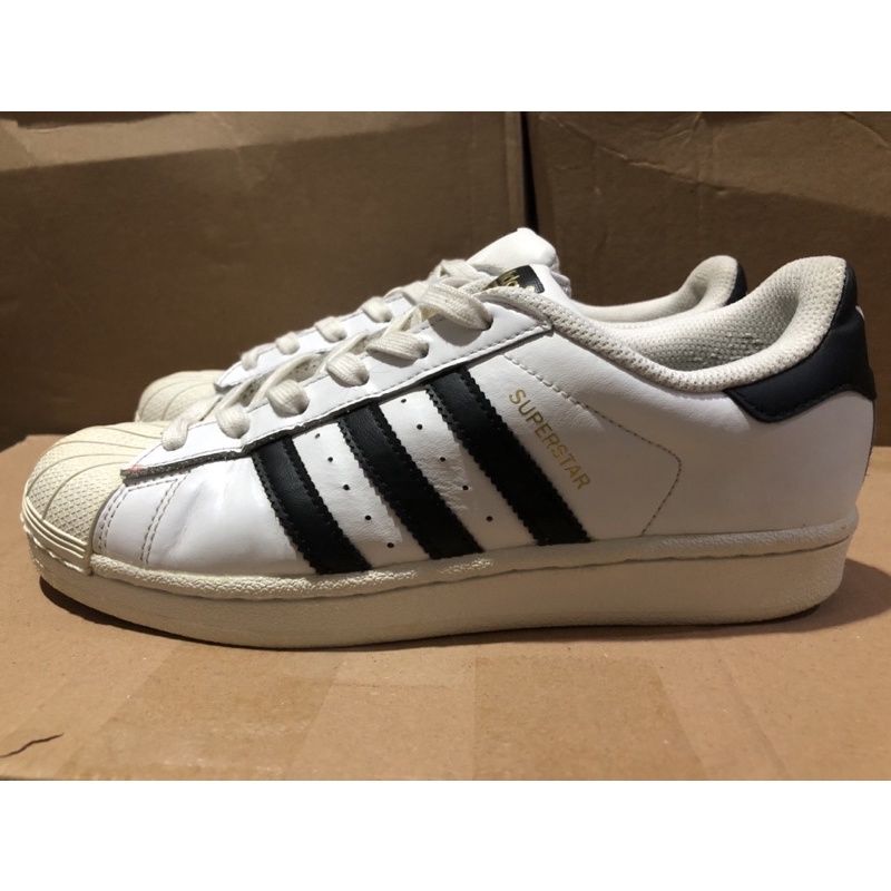 Sepatu second adidas superstar.size 38. insole 23’5 cm. made in Indonesia