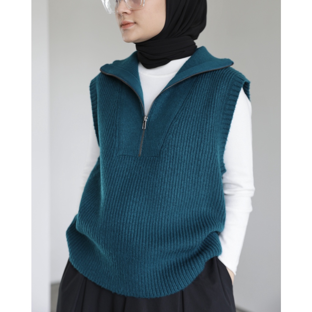 Saba Zipper Knit Vest