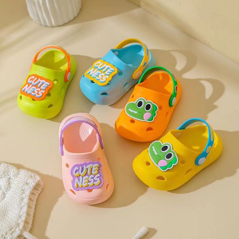 Sandal Anak Karet Import Sol Lembut Motif Dino