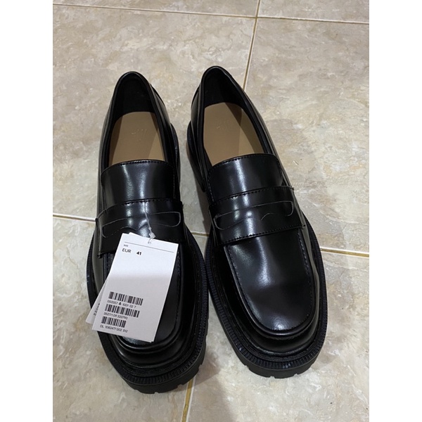 Sepatu loafers docmart h&m hnm