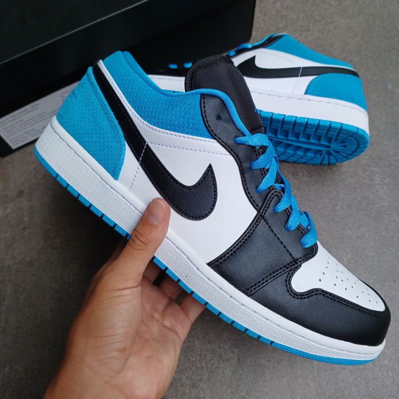 Air Jordan 1 Low SE Laser Blue || black white royal toe