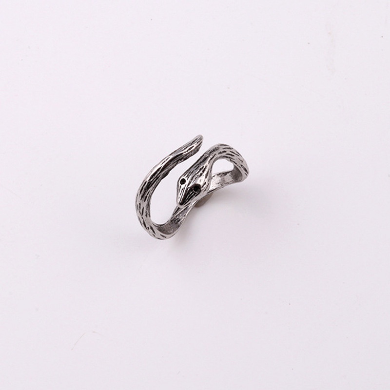 Cincin Bentuk Ular Bahan alloy Lapis silver Gaya punk Eropa Amerika Untuk Pria