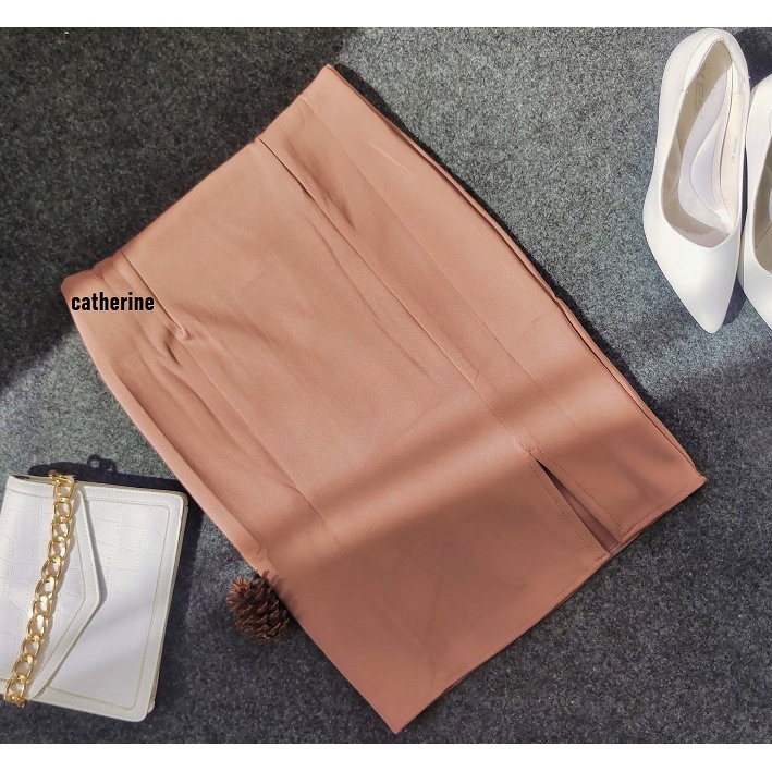 Rok Pencil Skirt / Pensil Skirt / Rok Pensil / Rok Midi Wanita/ Sleting (Zipper) Belah Depan