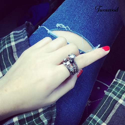 4 Pcs Cincin Berlian Imitasi Gaya Retro Punk Untuk Wanita