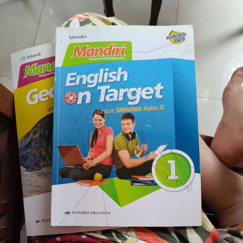 English on target kelas x kelas 10 bekas