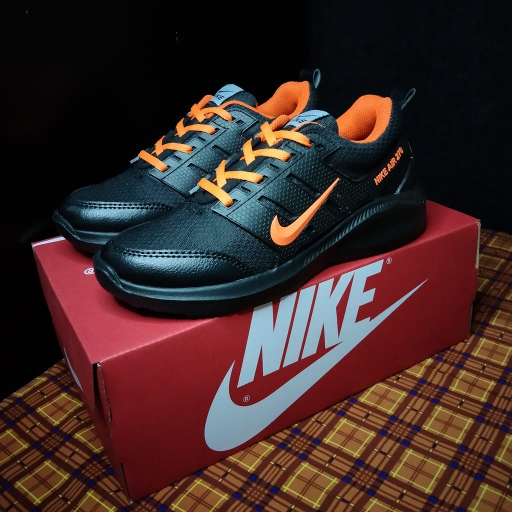 SEPATU OLAHRAGA PRIA WANITA TERBARU SEPATU LARI HITAM POLOS MURAH TERLARIS SNEAKERS ANAK