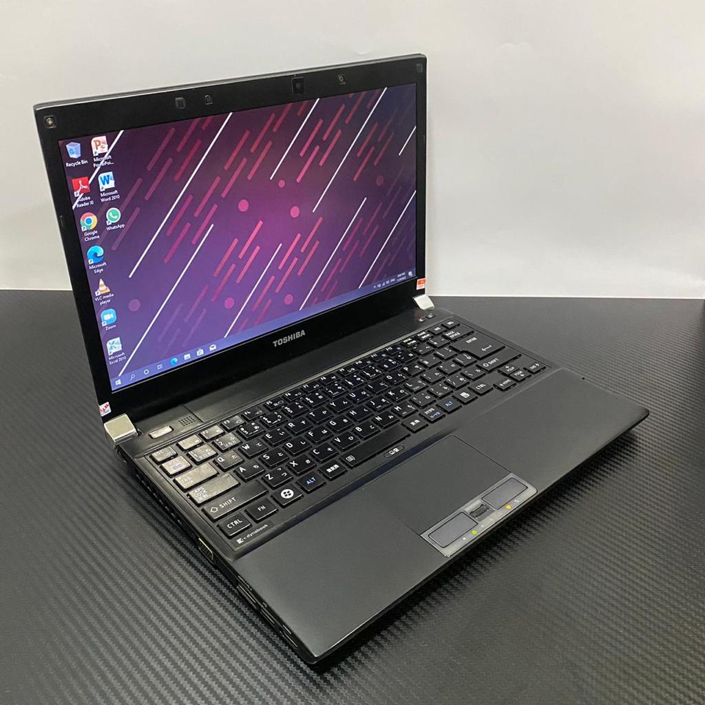 LAPTOP Toshiba Dynabook R732 H Memory 4GB Storage 320GB HDD Prosesor Intel Core i5 G-3340M / CPu @ 2.70GHz