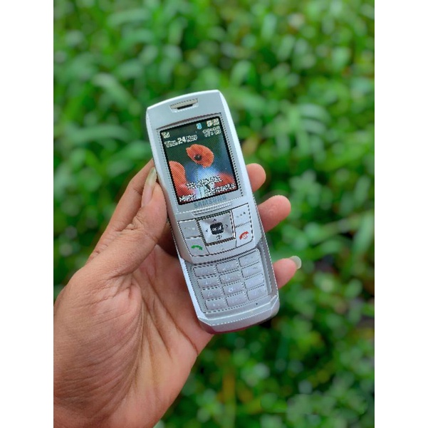 Samsung jadul slide SGH E250 mulus normal siap pakai