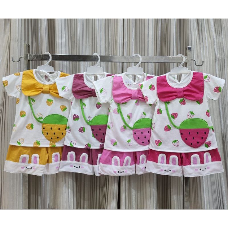 Baju bayi perempuan Setelan celana strawberry