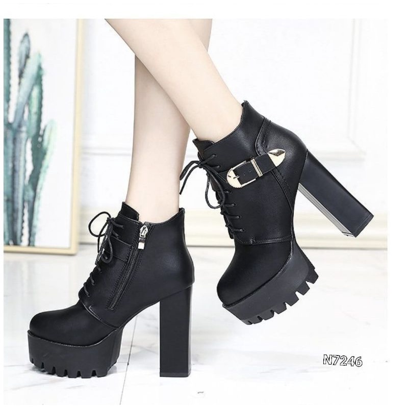 Ada warna putih ya guys..Boots High Block Canveda Korea shoes N7246