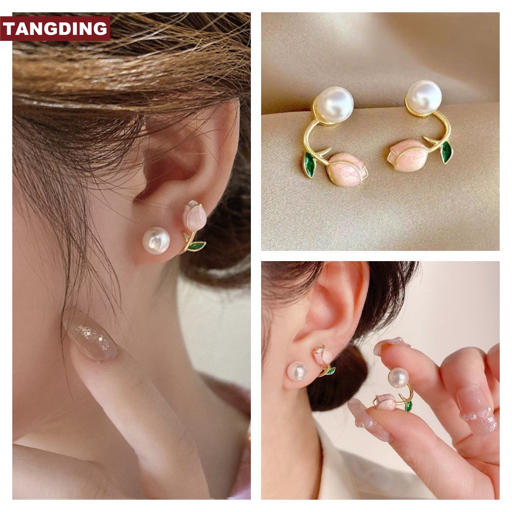 Anting Stud Desain Bunga Tulip Aksen Mutiara Gaya Elegan Untuk Perempuan