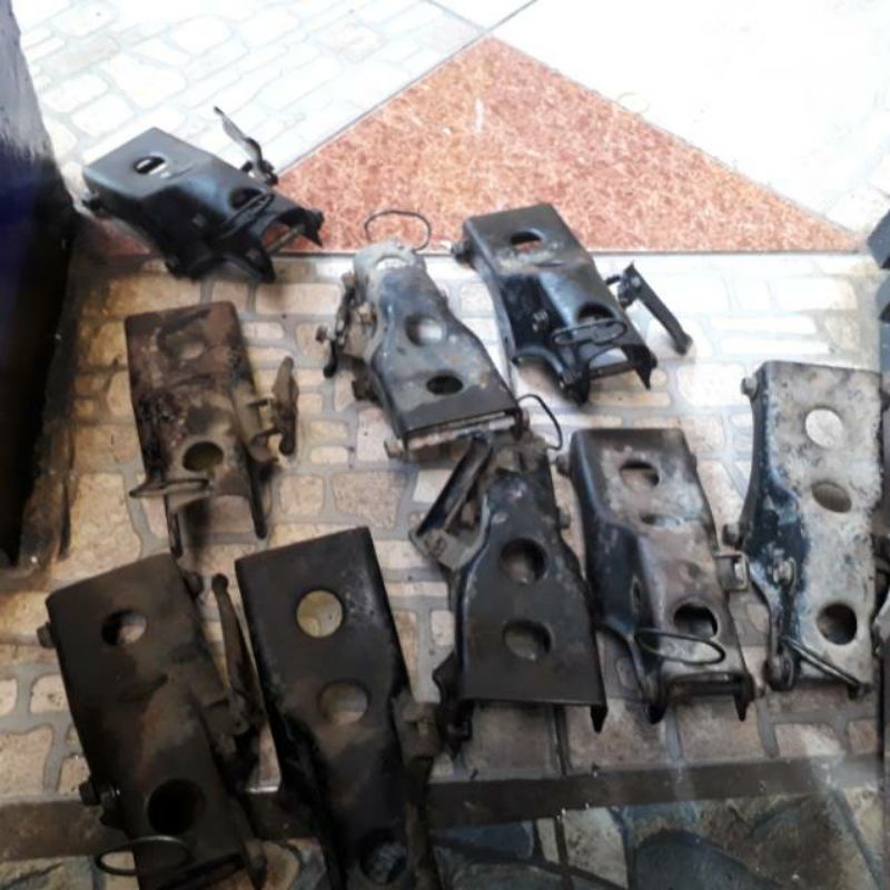 pangkon mesin dudukan mesin tiger tilas tilam 2000 original copotan set baut