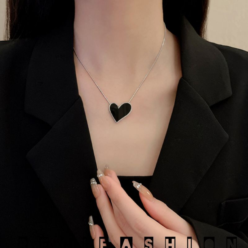 { Bayar Ditempat } Kalung Titanium Love Black Sweet Cool Necklace Kalung Wanita Korea Model Terbaru