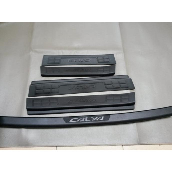 sillplate belakang/samping calya embos