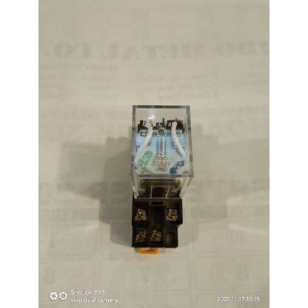 Relay LY2N DC 24V 8pin + Soket merek ZN jual per/5set riley ly2n dc 24v 8kaki