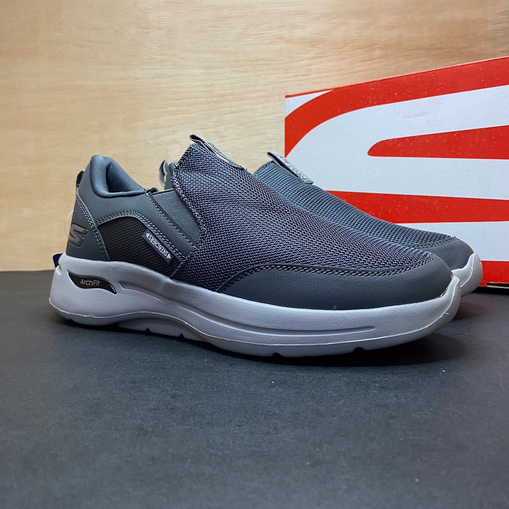 SEPATU SKECHERS ARCH FIT SLIP ON SEPATU SNEAKERS PRIA TERLARIS SEPATU TERBARU DISCOUNT COD