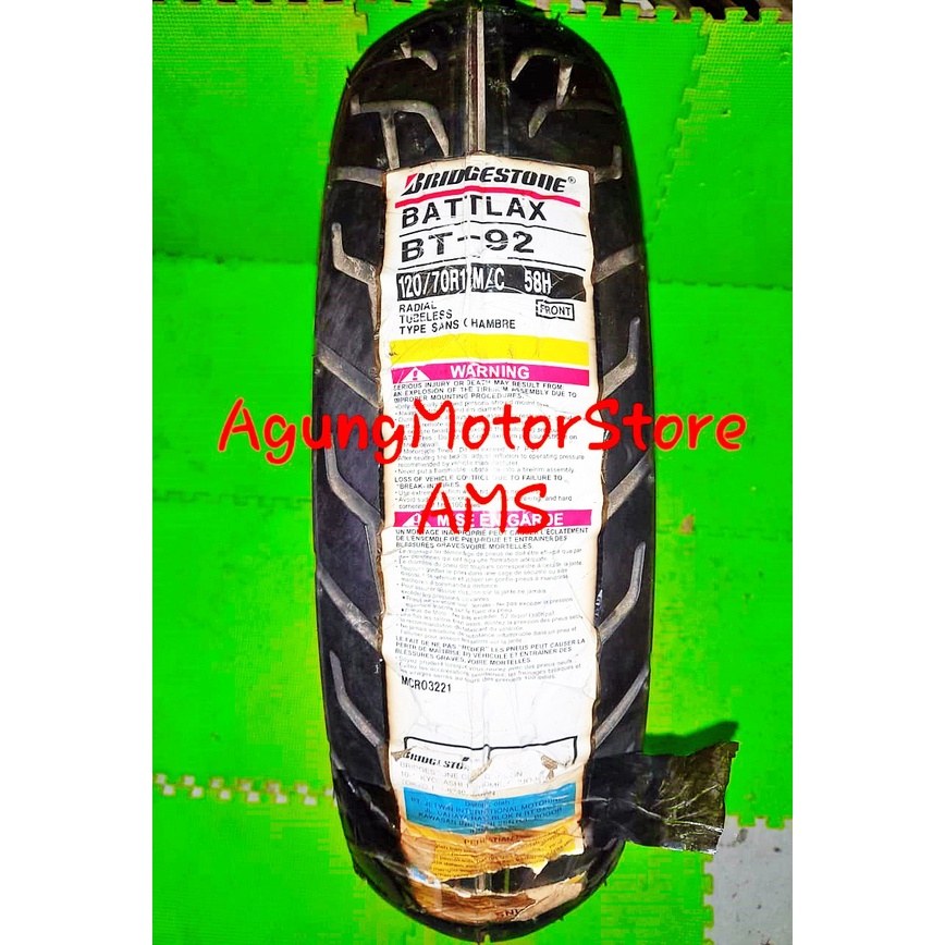 BAN TUBELESS 120/70 RING 17 MERK BRIDGESTONE BATTLAX BT-92