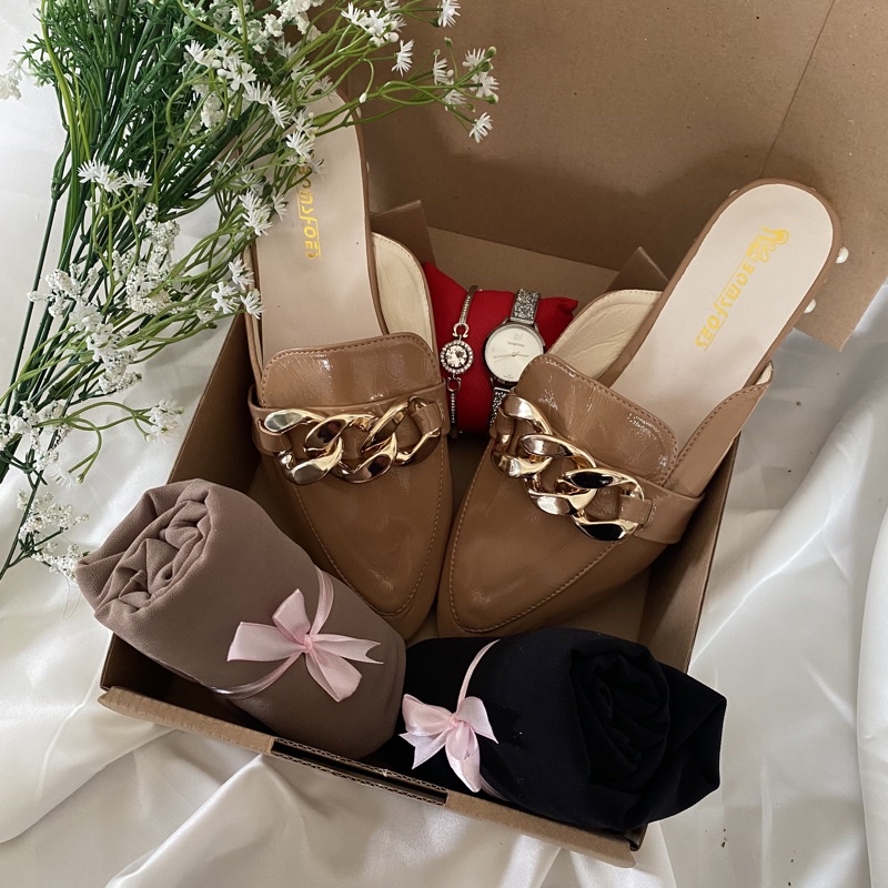 Hampers Giftbox Sepatu Sandal Wanita | Untuk Hadiah Ulangtahun Wisuda Anniversary Cewe