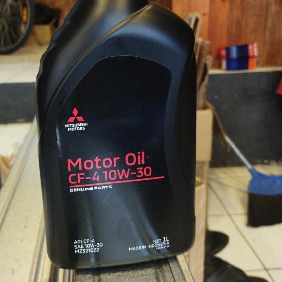 Oli mitsubishi 10w-30 - Botol Baru
