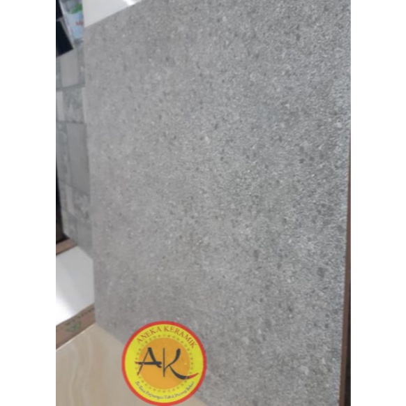 Keramik Lantai Teras Garasi Kasar Rustic Matt 40x40 Stonella Light Grey