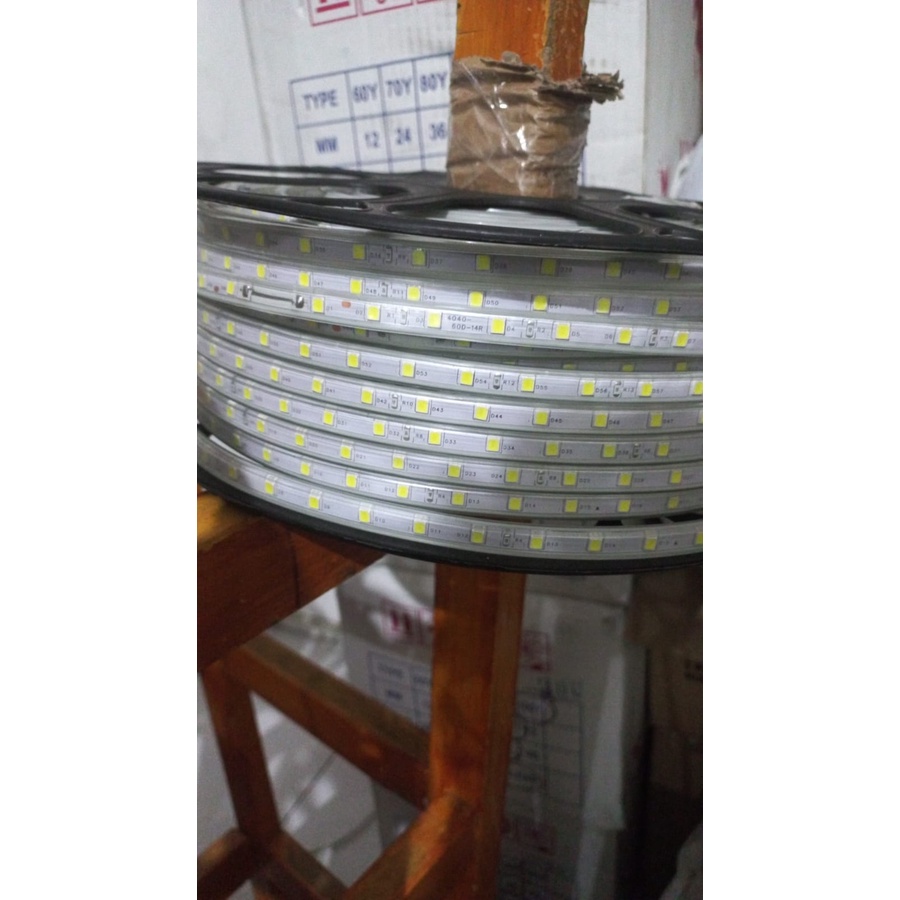 PAKET 20M + FREE SOKET 1PCS LAMPU LED STRIP SELANG 5050 SMD  -AC 220V ( BISA LANGSUNG SAMBUNG KE LISTRIK )