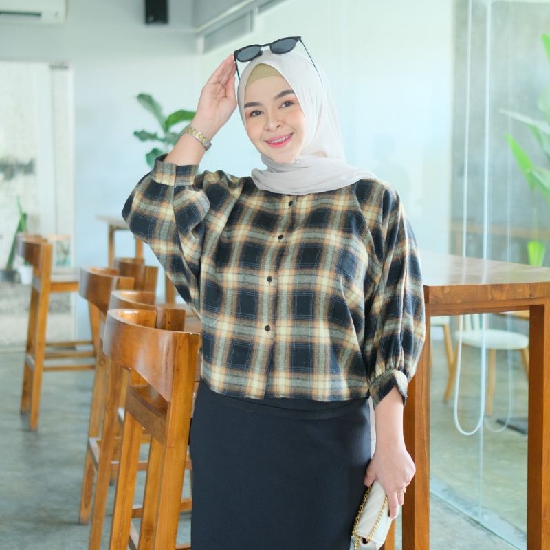 BATWING KEMEJA CROP KOTAK FLANEL PREMIUM RIZQI COLLECTION