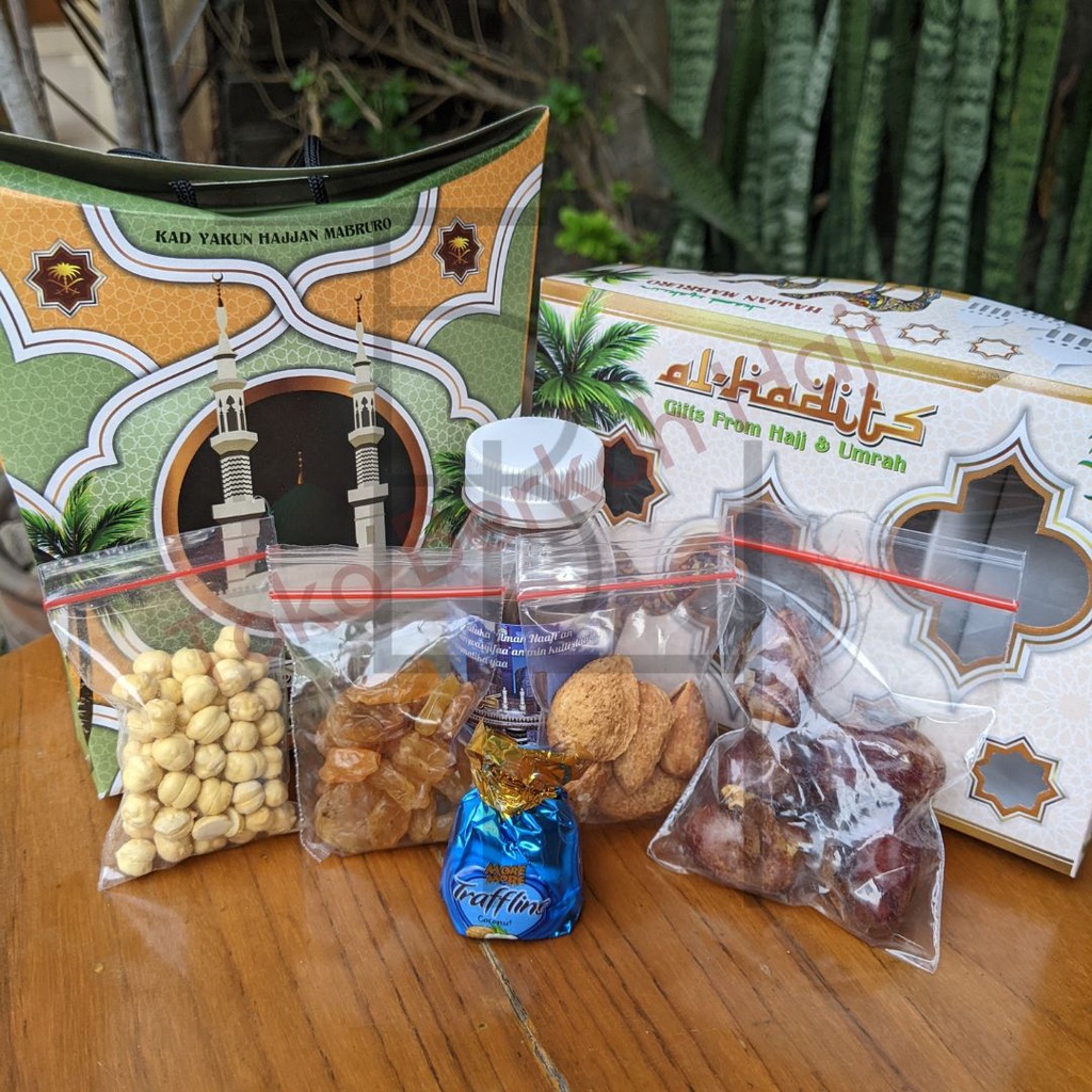 paket souvenir oleh oleh haji dan umroh + air zamzam ori + kacang almond + coklat arab