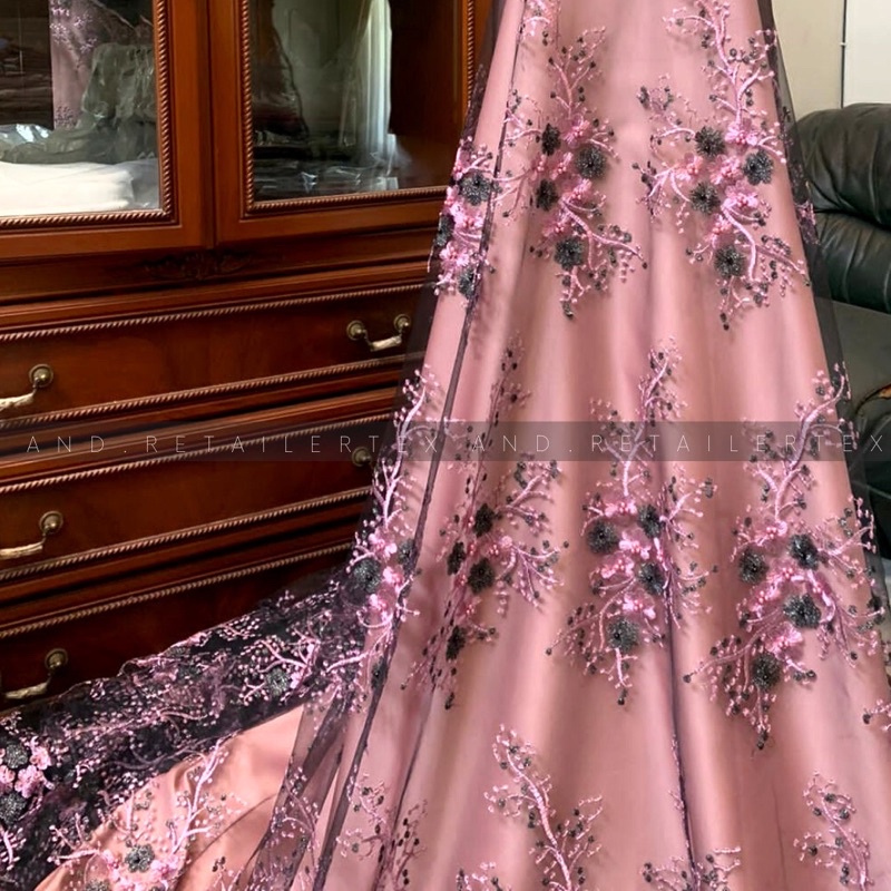 Bahan Kebaya Mewah Brokat Hitam Embroidery Stone Mutiara Athena 2 tone Dusty Pink