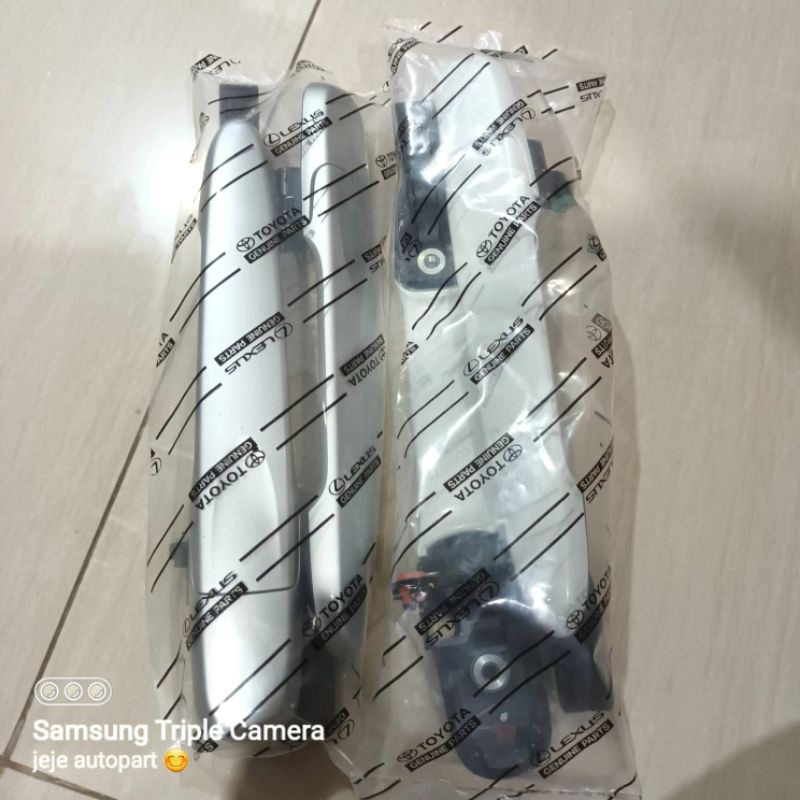 hendel handle pintu luar avanza xenia calya sigra  1 set original asli 2012 -2020