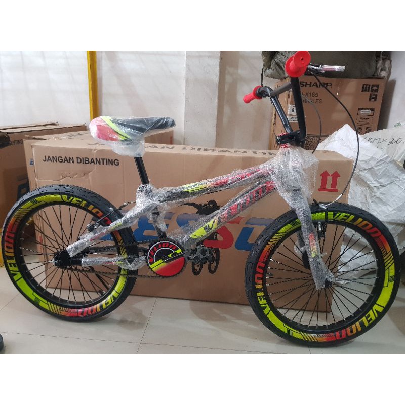 Sepeda BMX 20 inch VELION ( BAN JUMBO 3.0 ) ( Merah / Red )