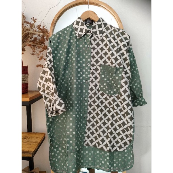 Dissa shirt kemeja batik oversize 2 tone.