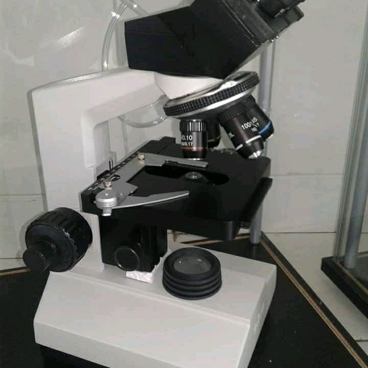 Mikroskop Binokuler XSZ 107 BN Microscope 107BN