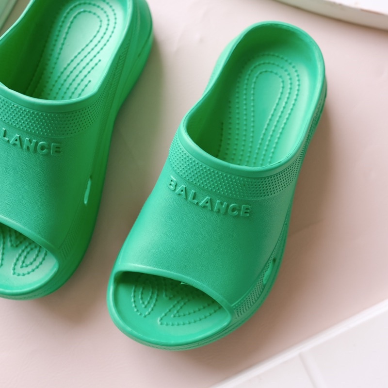 Plain Slip Jibbitz Sandal - Sandal Wanita Terbaru