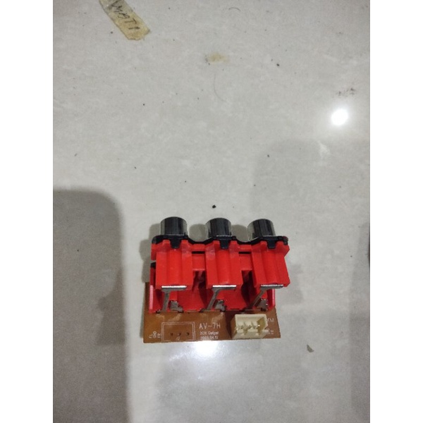 soket rca 6 pin