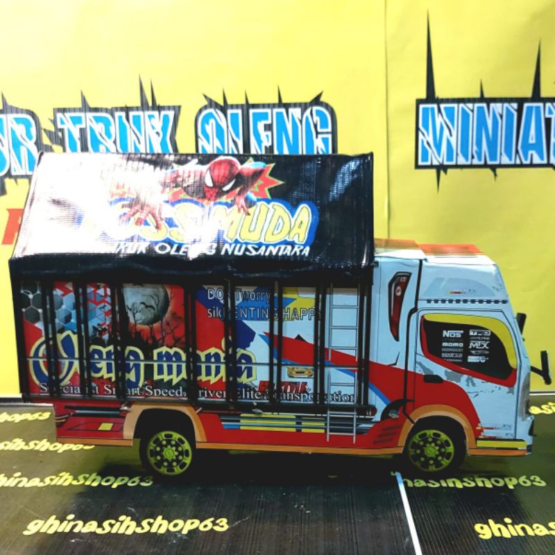 MINIATUR TRUK OLENG FULL VARIASI OLENG PUTIH