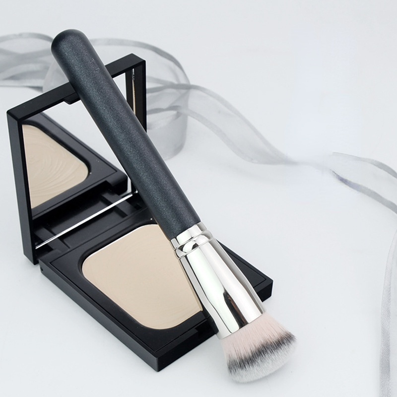 Brush Concealer Foundation Bahan Fiber Lembut Tahan Lama Untuk Makeup