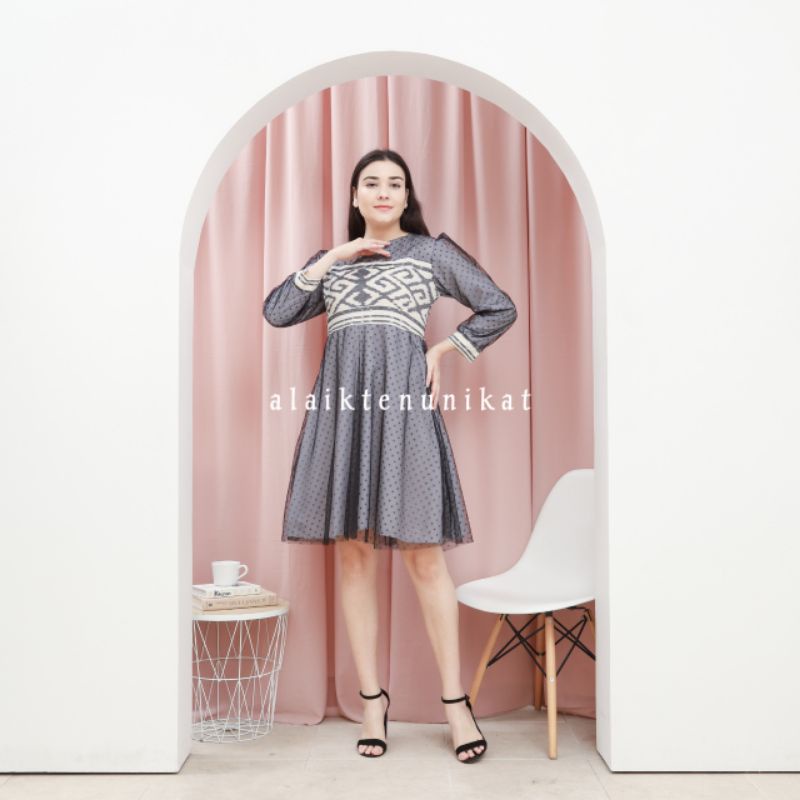 DRESS TENUN MANDALA 02- DRESS TENUN IKAT - DRES KONDANGAN - DRES PREWEDDING